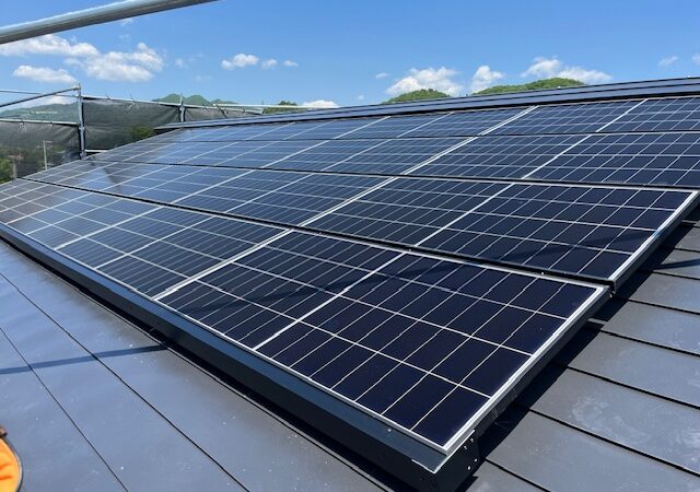 【南会津町新築注文住宅】「袖壁が映える高性能な住まい」太陽光パネル設置