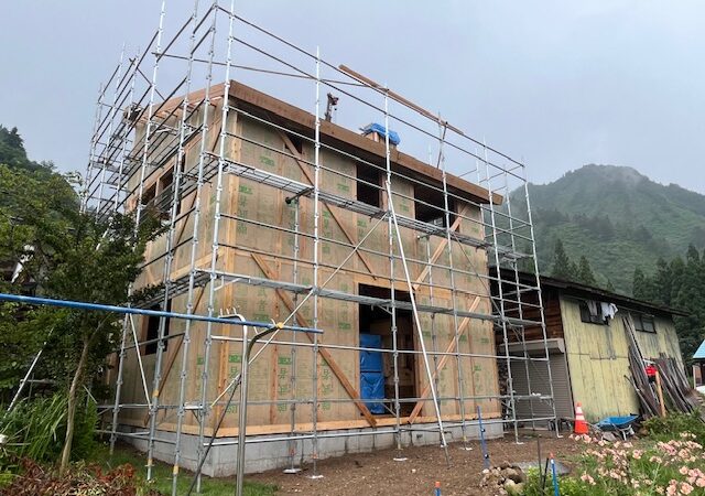 【金山町 新築注文住宅】大自然に佇むトライブリッドの住まい　建て方２日目