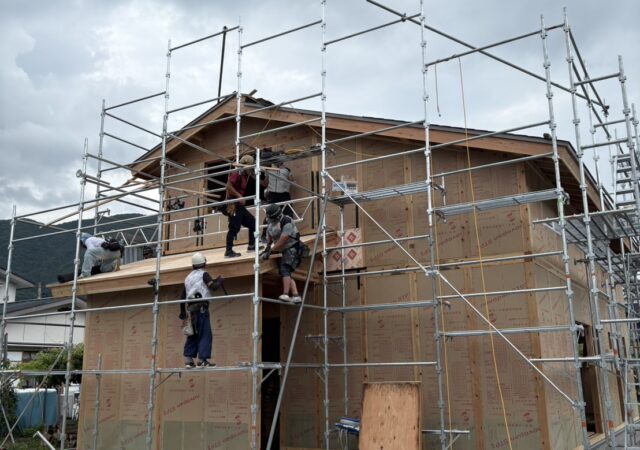 【南会津 新築注文住宅】建て方３日目☁→☀
